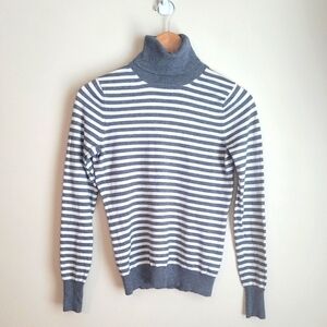 BANANA Republic Gray and White Striped Turtleneck Silk Blend Size XS